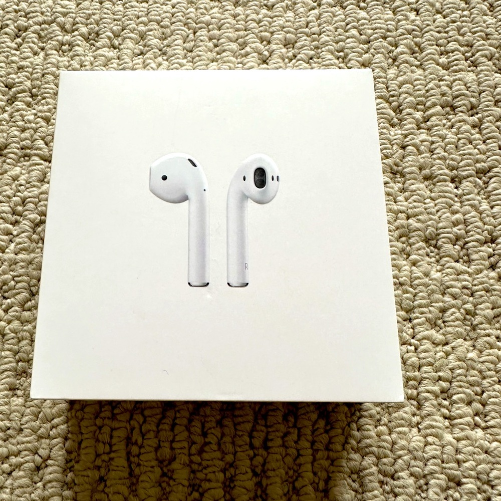 Apple White Earbud Headphones EUC